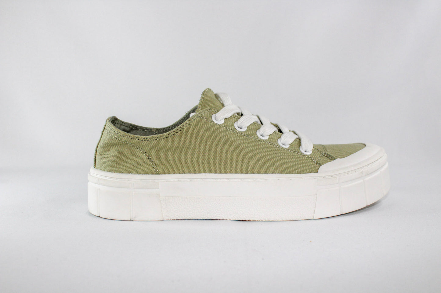Women's Mad Love Fran Lace-Up Canvas Sneakers